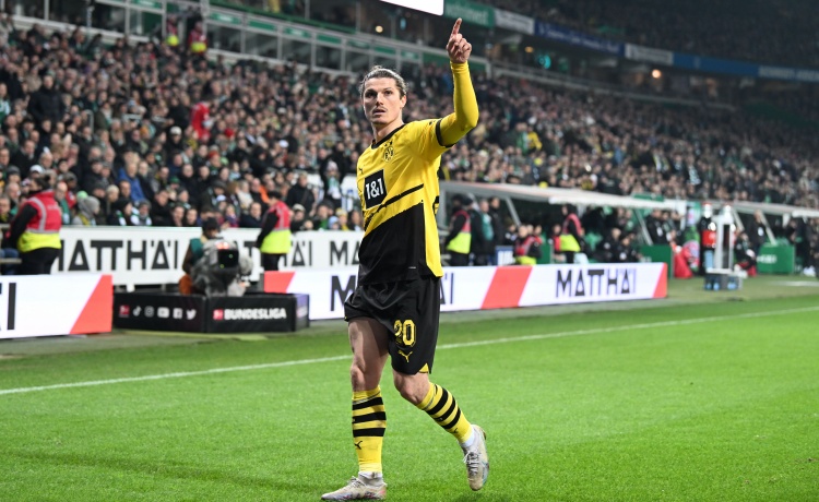 7M体育下载-萨比策：上半场我们失误太多，下半场踢得更好没给对手太多机会