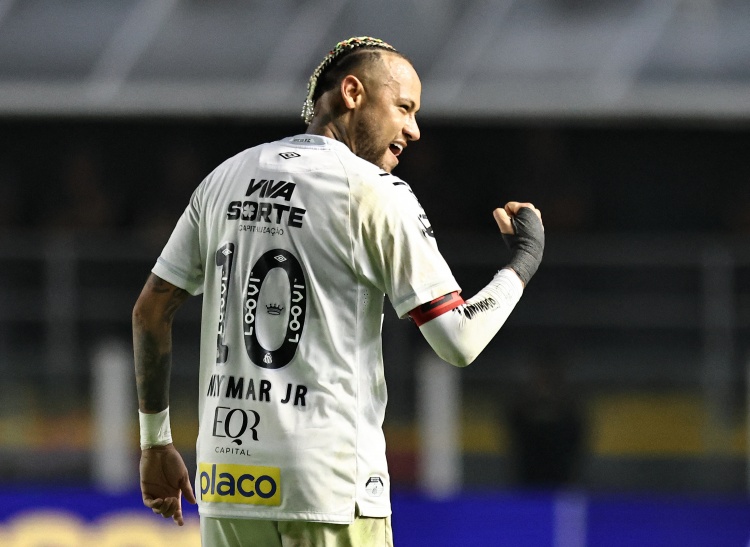 7M体育篮球-ESPN：内马尔开始康复训练，针对加强左膝力量