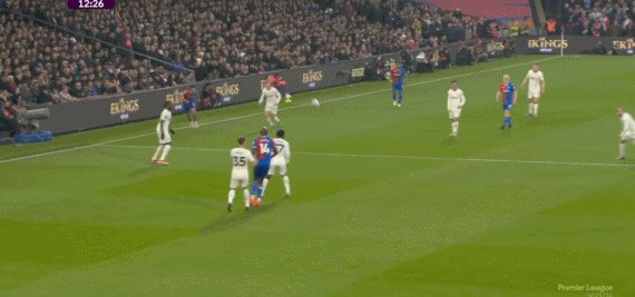 1715036624367095083.gif 曼联12.gif